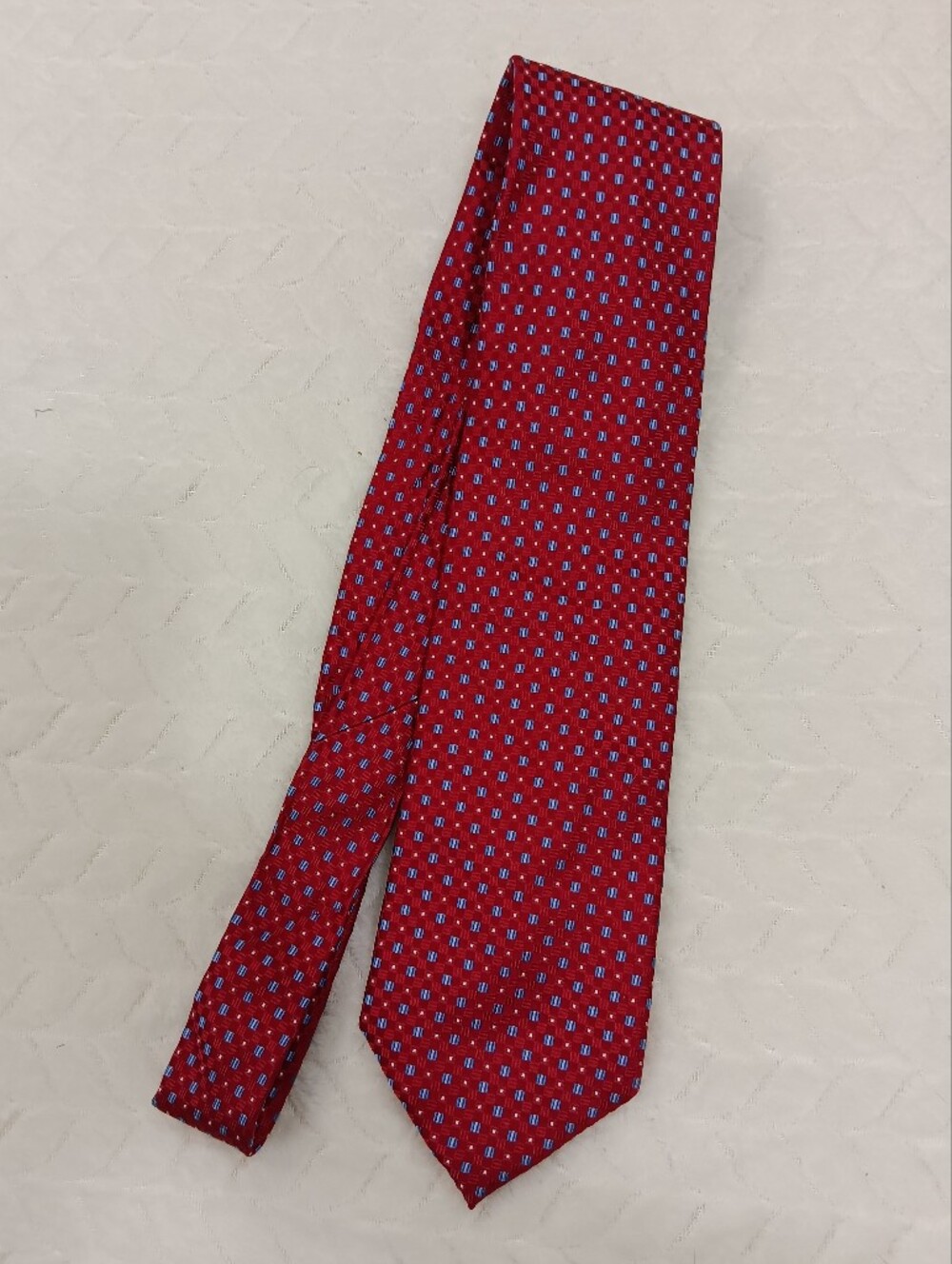 Meeting Street Men's Red Micro-Pattern Tie